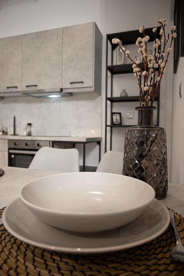 Thalia Apartments Kalamata Exterior photo